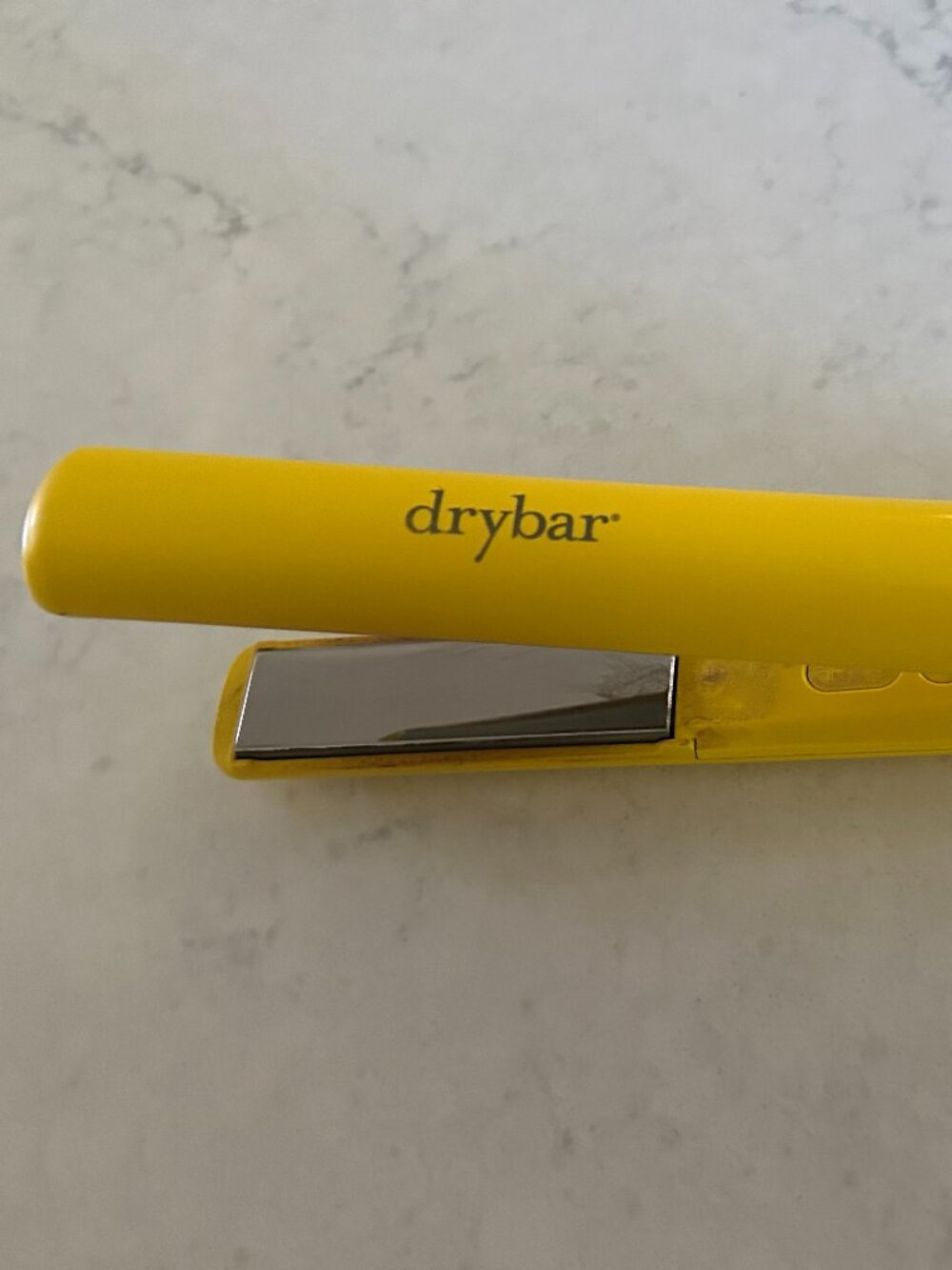 Dry Bar Straightner